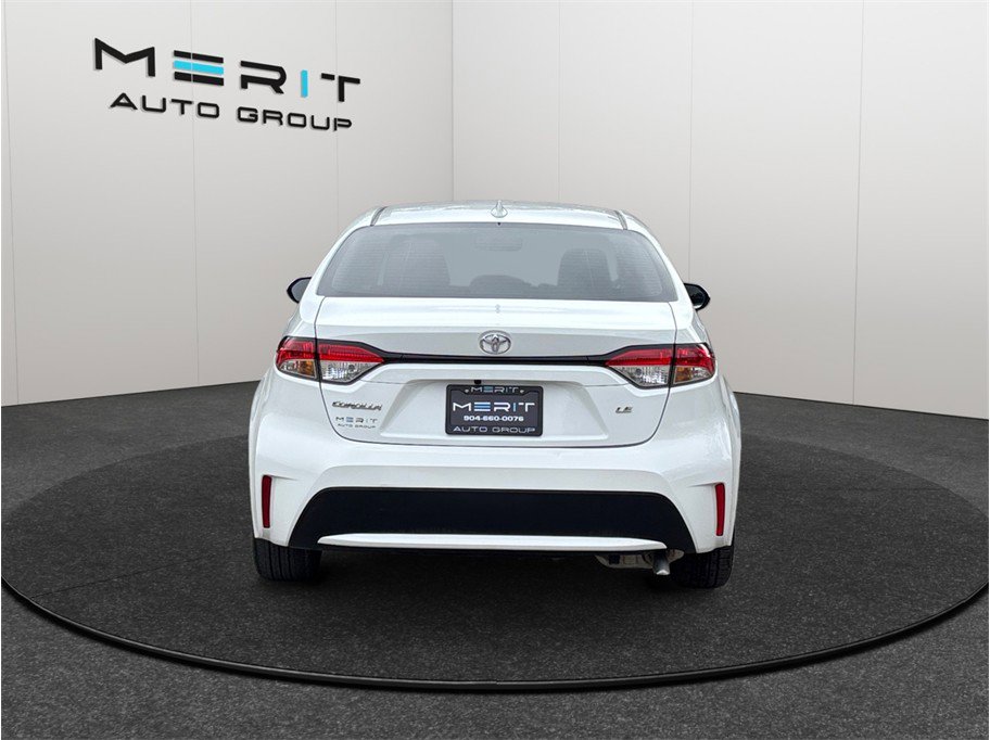 Used 2022 Toyota Corolla LE image 8