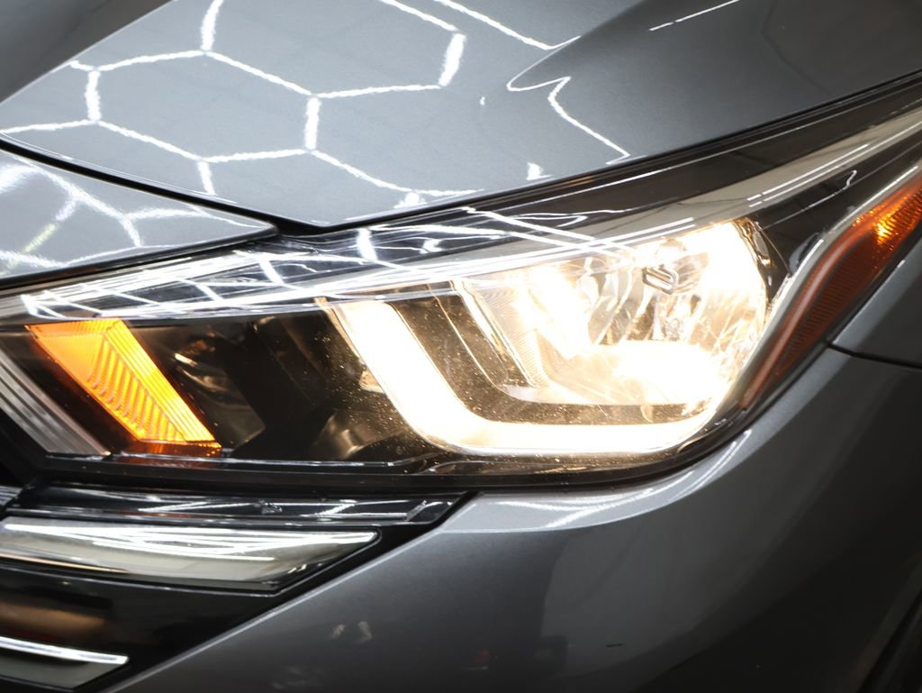 Used 2023 Nissan Versa SV image 25