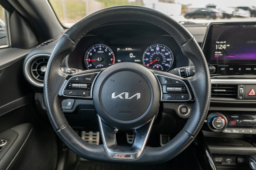 Used 2024 Kia Forte GT-Line w/ GT-Line Premium Package image 21