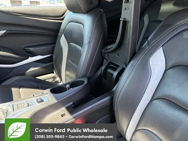 Used 2017 Chevrolet Camaro LT RWD image 23