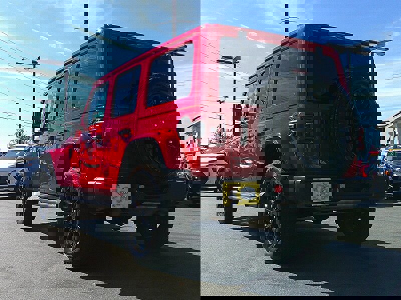 Used 2025 Jeep Wrangler Unlimited Sahara image 4