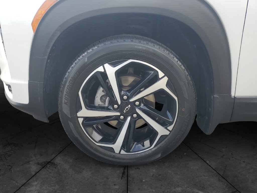 Used 2022 Chevrolet TrailBlazer RS AWD/4WD image 14