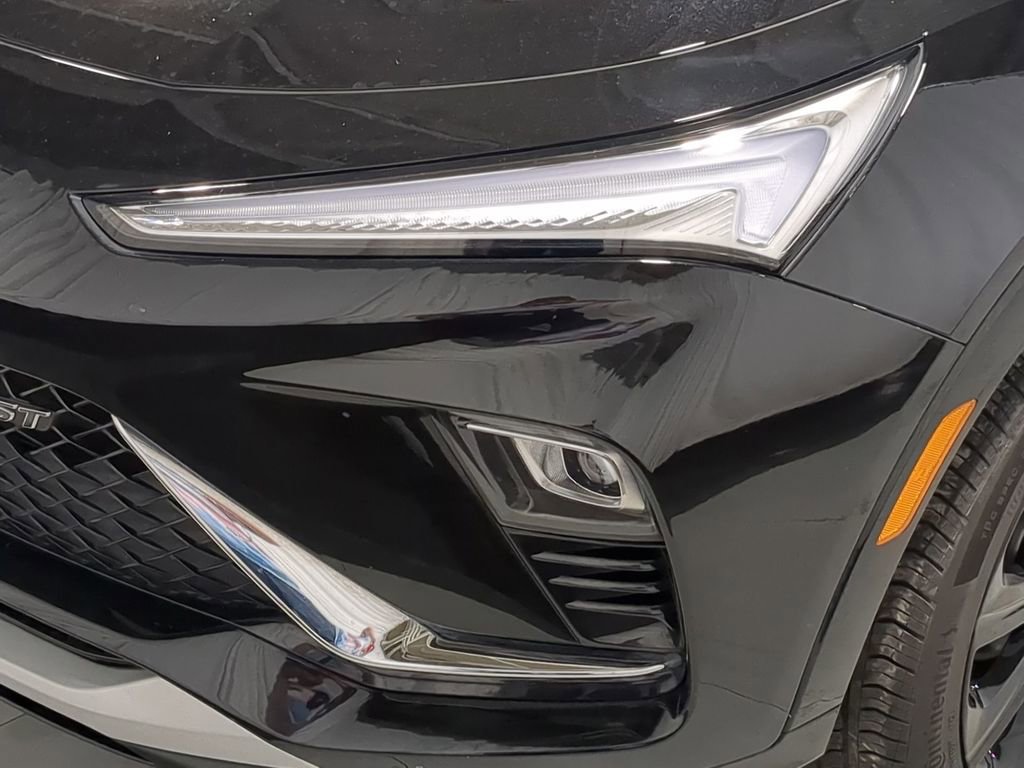 Used 2024 Buick Envista Sport Touring w/ Convenience I Package image 11