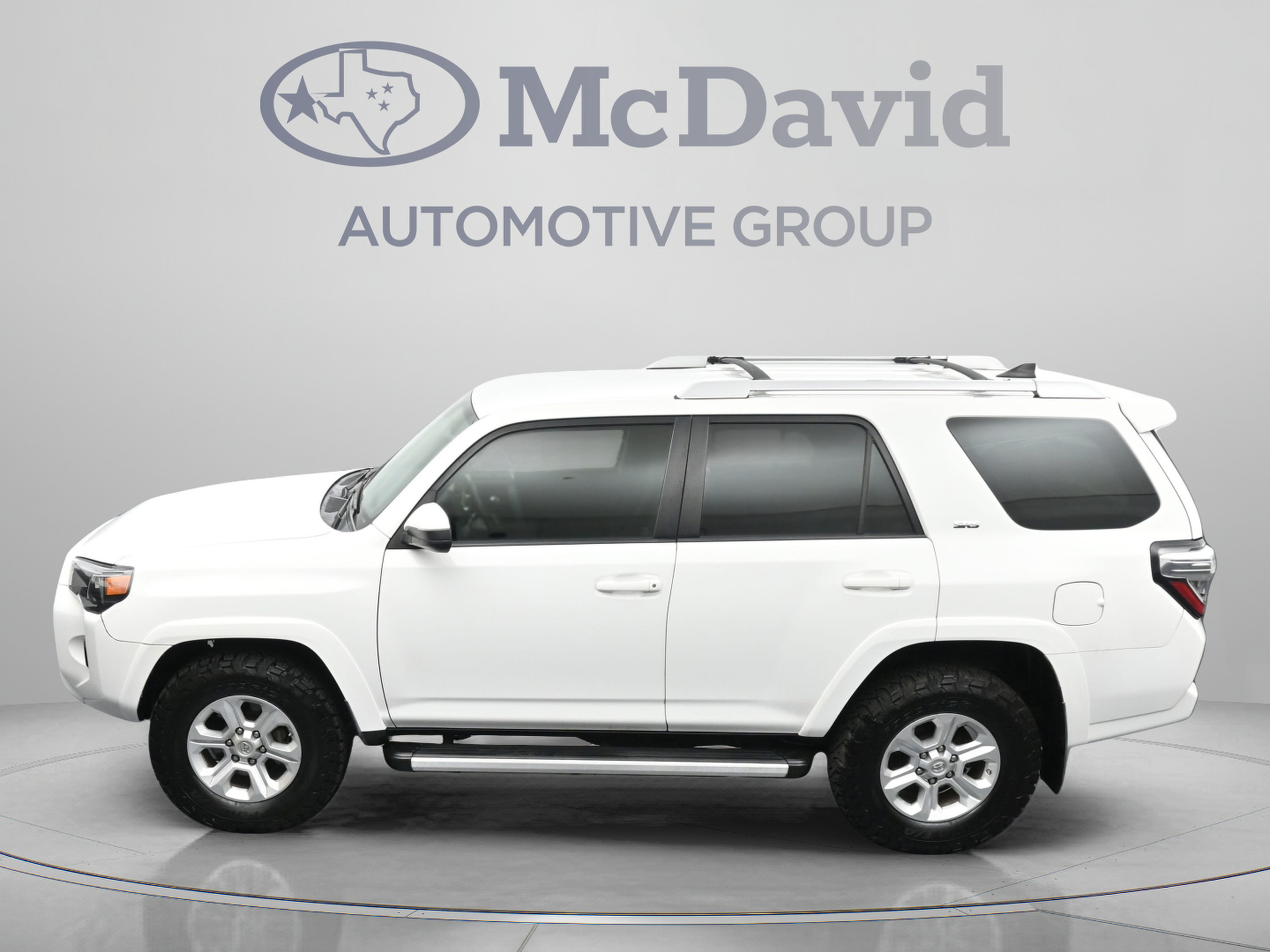 Used 2018 Toyota 4Runner SR5 AWD/4WD image 35