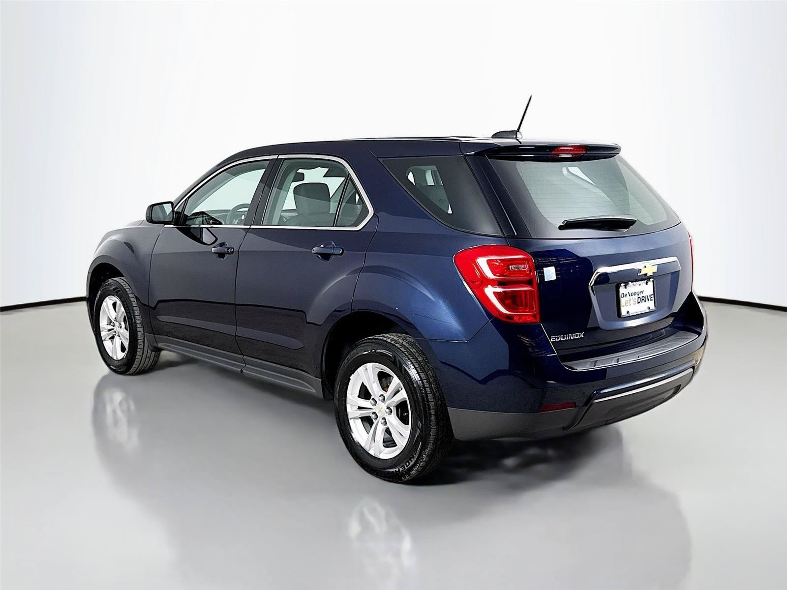 Used 2017 Chevrolet Equinox LS FWD image 7