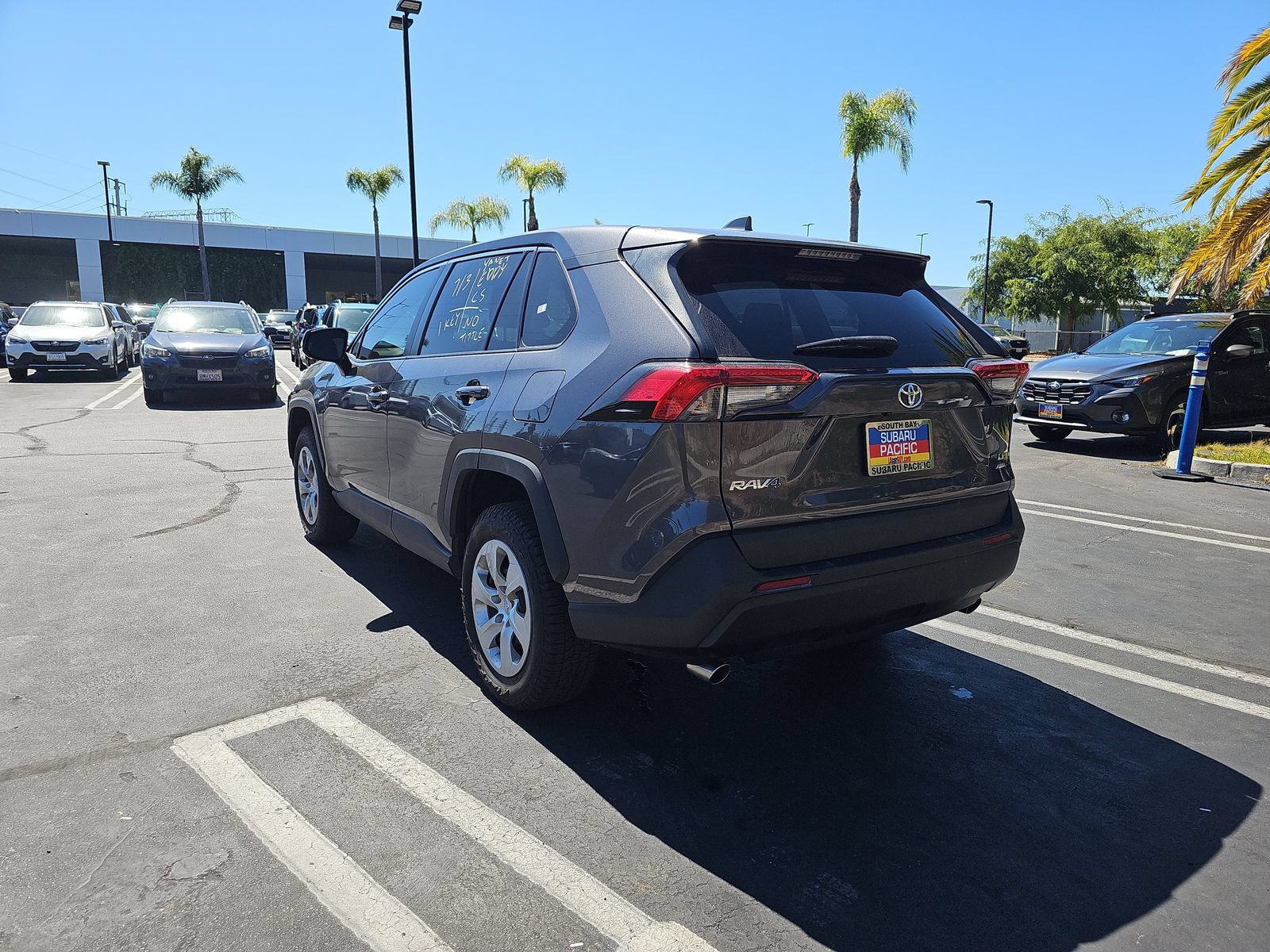 Used 2023 Toyota RAV4 LE AWD/4WD image 5