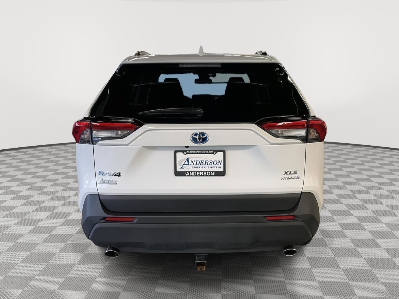 Used 2024 Toyota RAV4 XLE w/ Convenience Package image 8