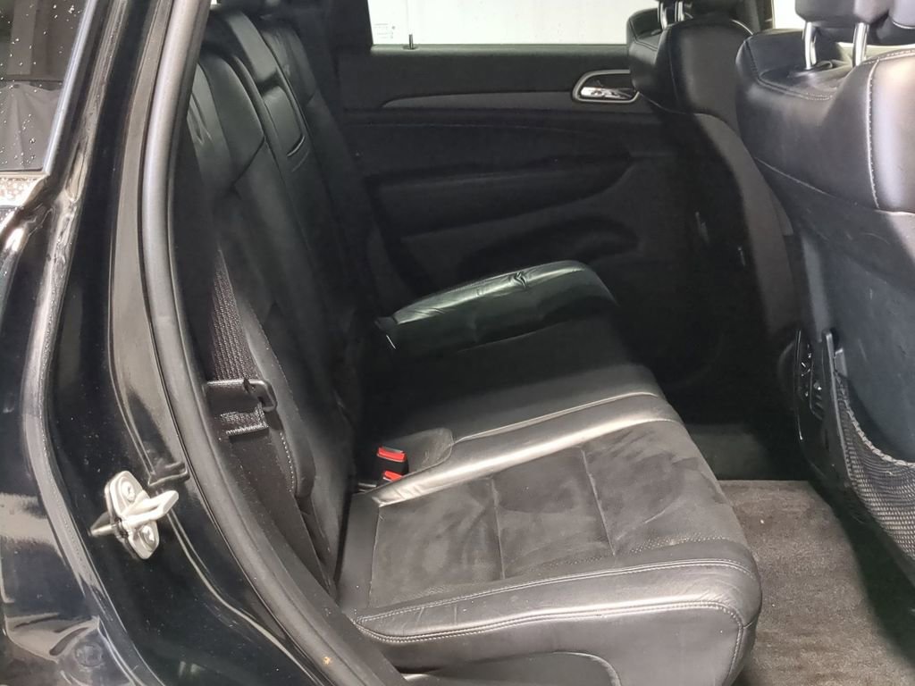 Used 2018 Jeep Grand Cherokee Laredo image 24