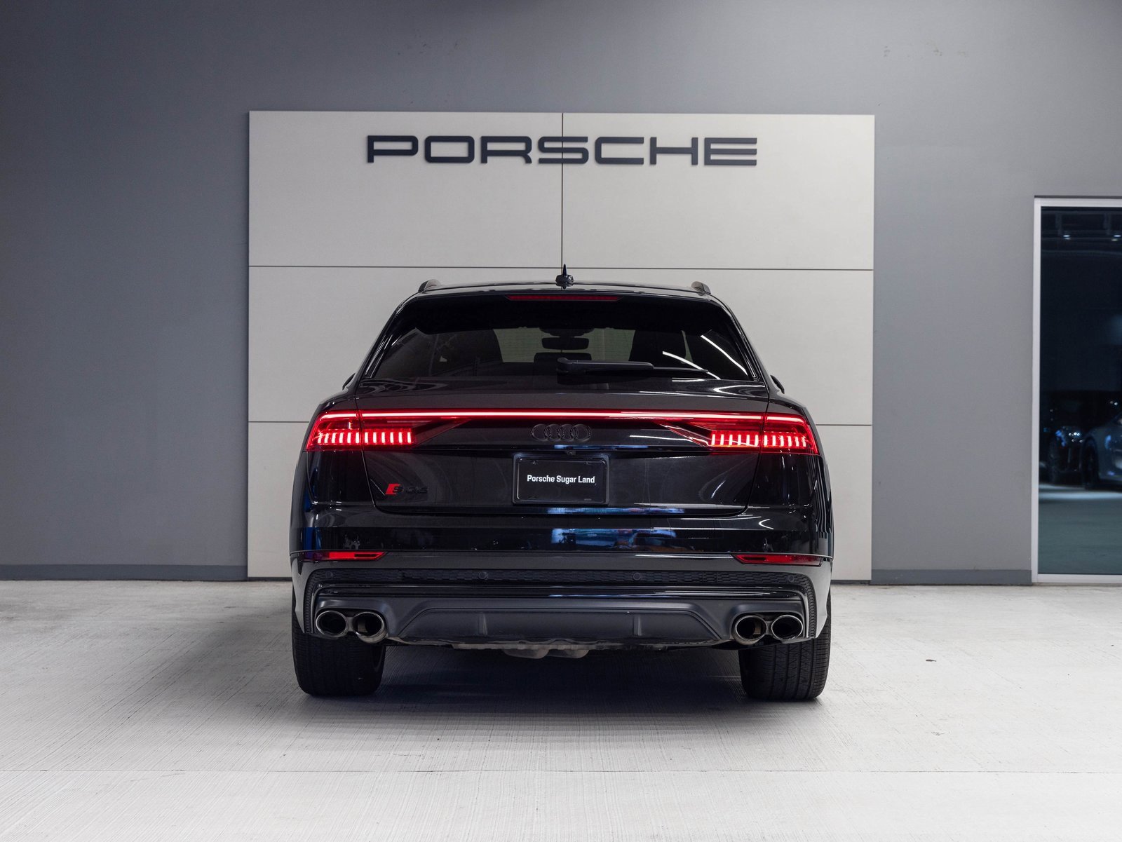 Used 2022 Audi SQ8 Prestige w/ Prestige Package image 6