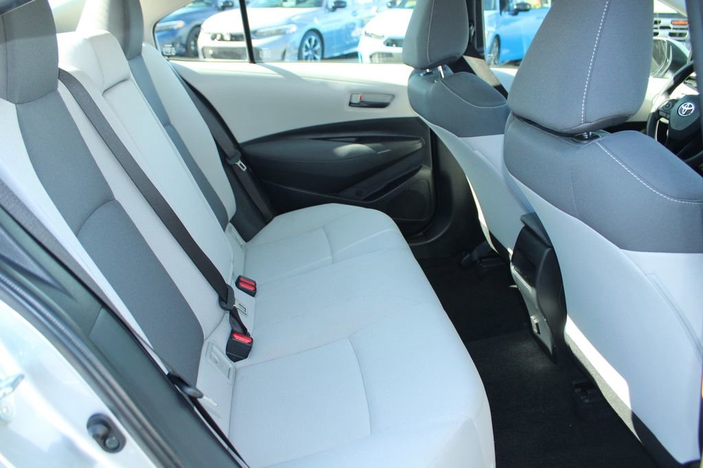 Used 2022 Toyota Corolla LE image 13