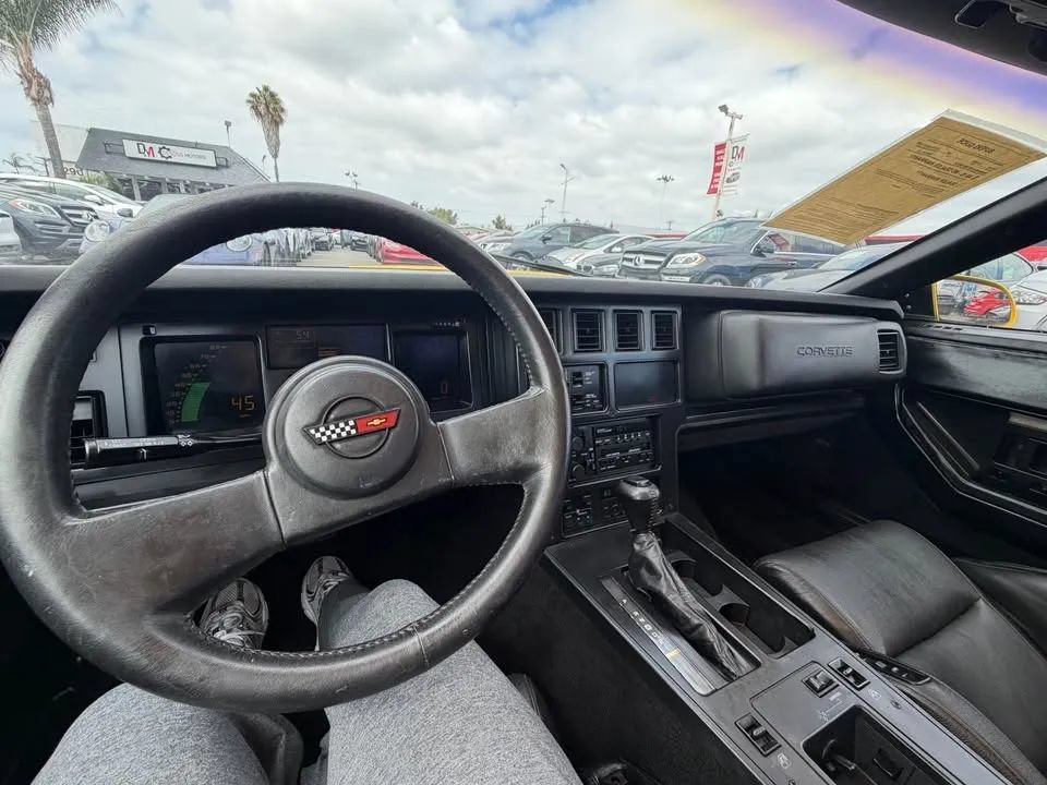 Used 1987 Chevrolet Corvette Coupe RWD image 6