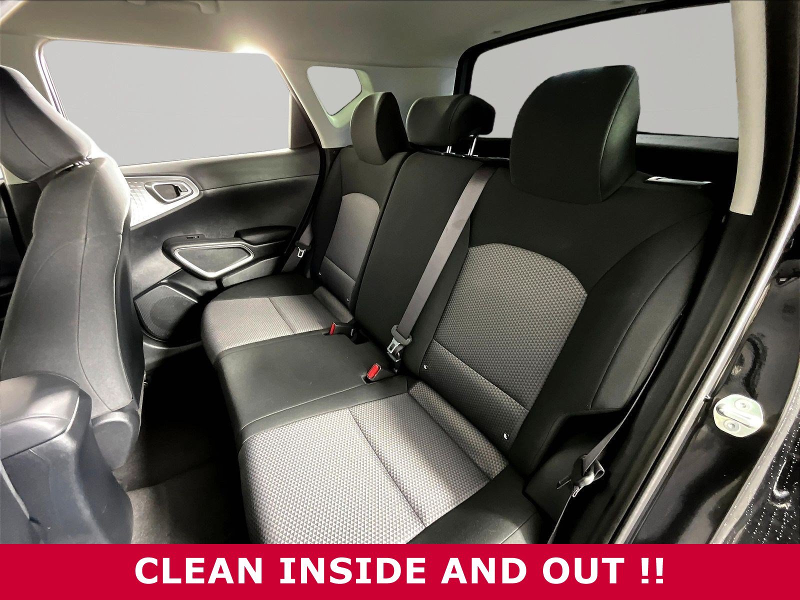Used 2025 Kia Soul LX FWD image 20