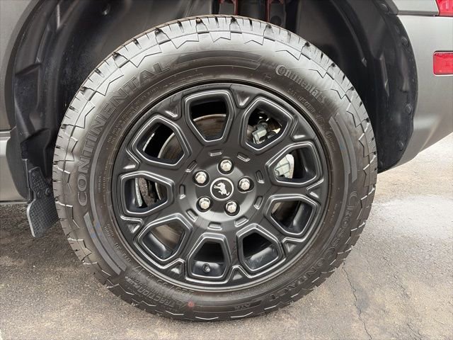 Used 2025 Ford Bronco Sport Badlands image 12