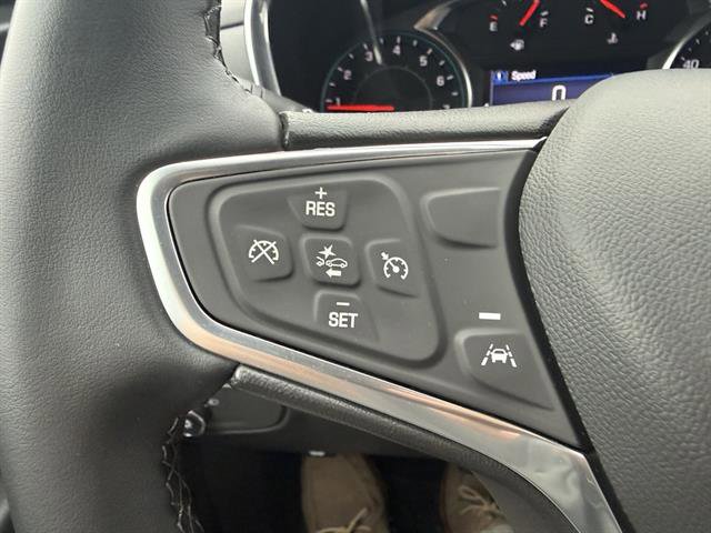 Used 2023 Chevrolet Equinox LT image 38