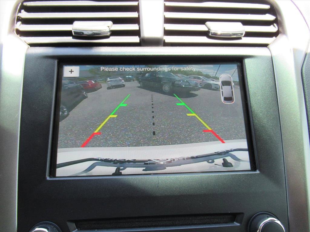 Used 2018 Ford Fusion SE w/ Equipment Group 602A FWD image 27