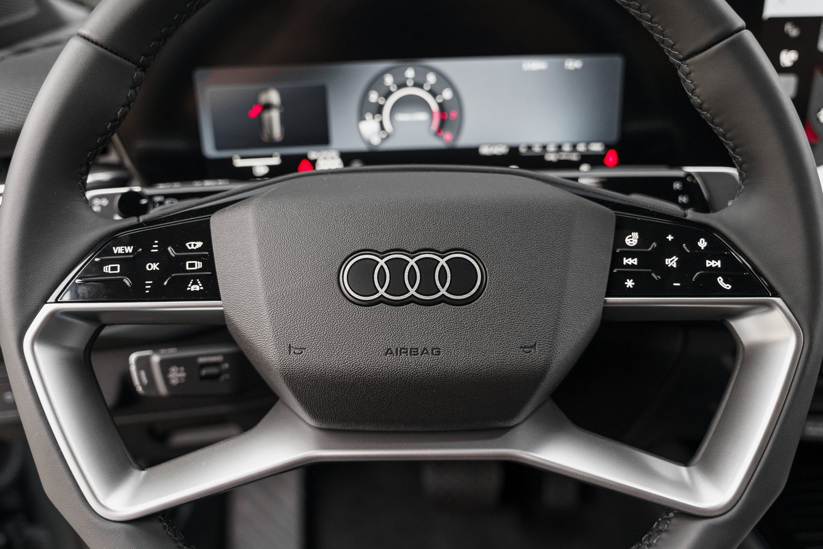 New 2026 Audi Q3 quattro 2.0T AWD/4WD image 13