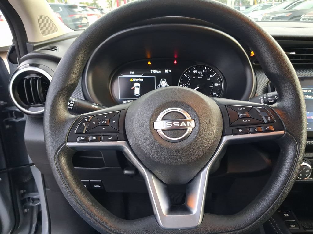 Certified 2023 Nissan Kicks SV FWD image 17