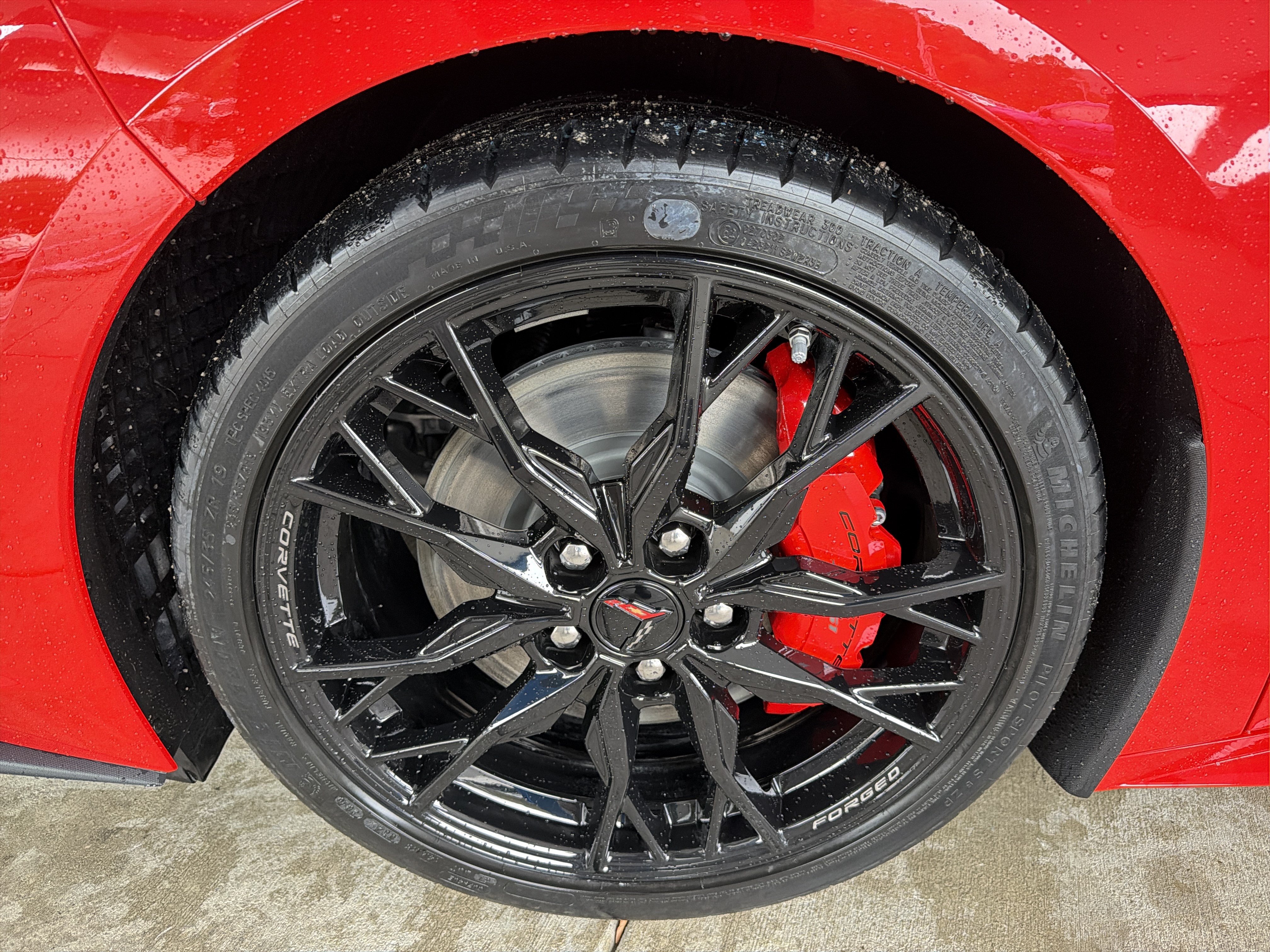 New 2027 Chevrolet Corvette Stingray Coupe w/ Z51 Performance Package RWD image 11