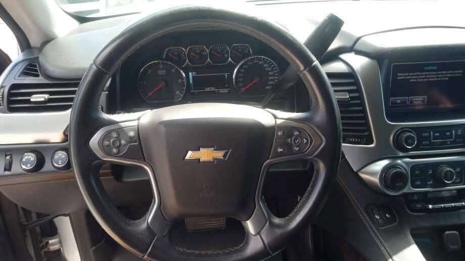 Used 2015 Chevrolet Suburban LT image 15
