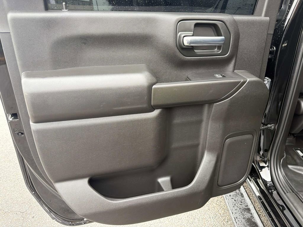 Used 2023 Chevrolet Silverado 2500 Custom w/ Custom Convenience Package image 14