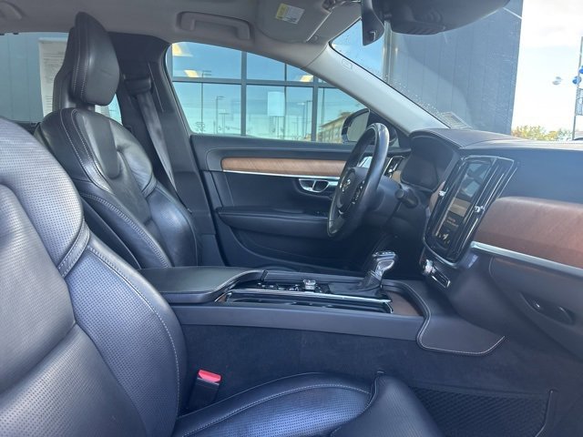 Used 2017 Volvo S90 T6 Inscription w/ Vision Package image 12
