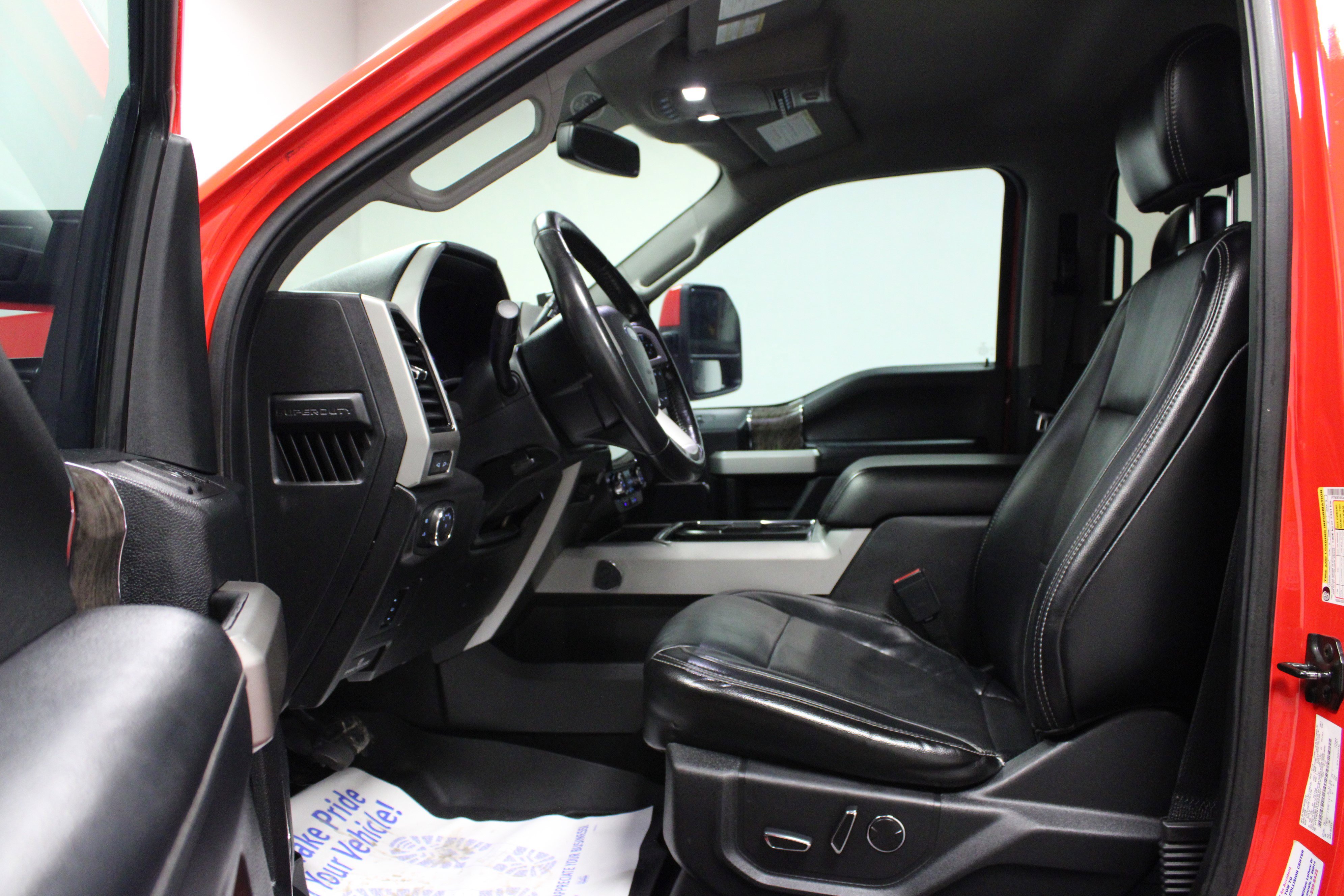 Used 2019 Ford F250 Lariat w/ Lariat Value Package image 12