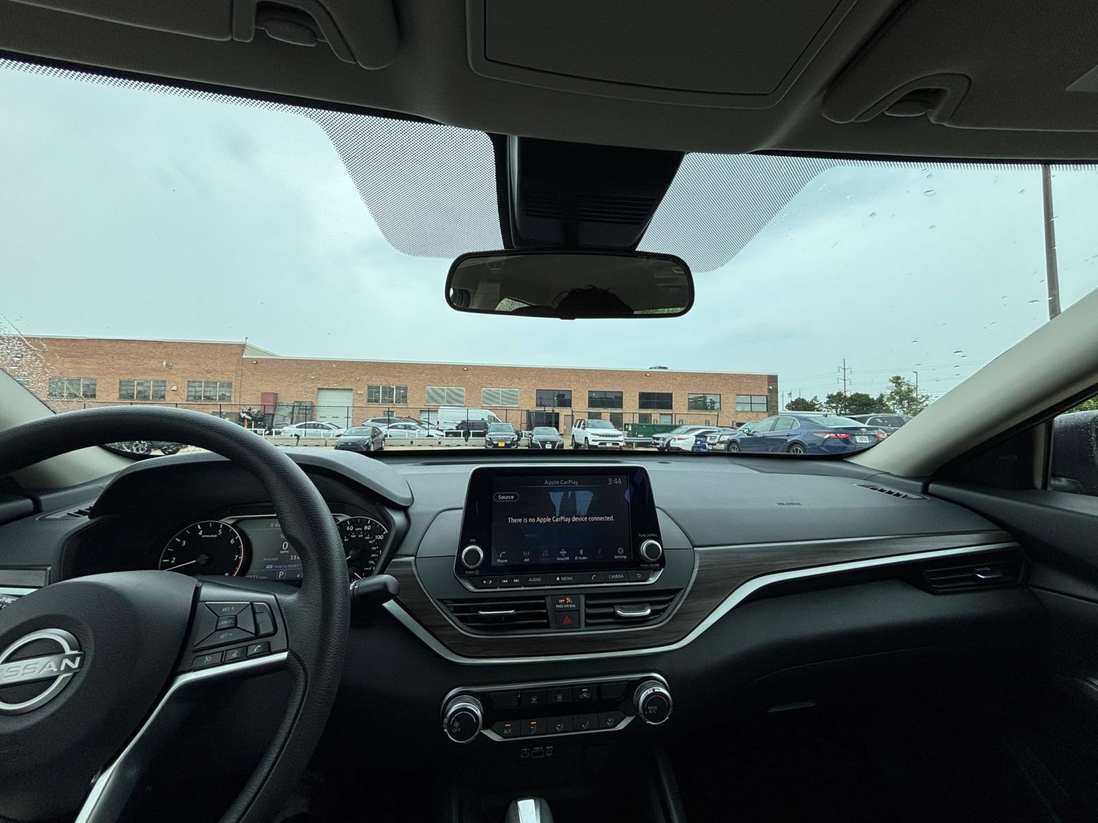 Used 2025 Nissan Altima 2.5 SV FWD image 26