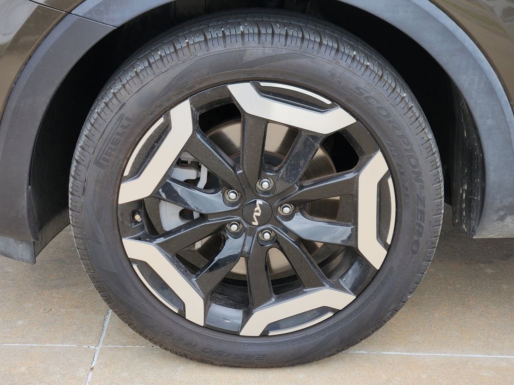 Used 2025 Kia Telluride S AWD/4WD image 16