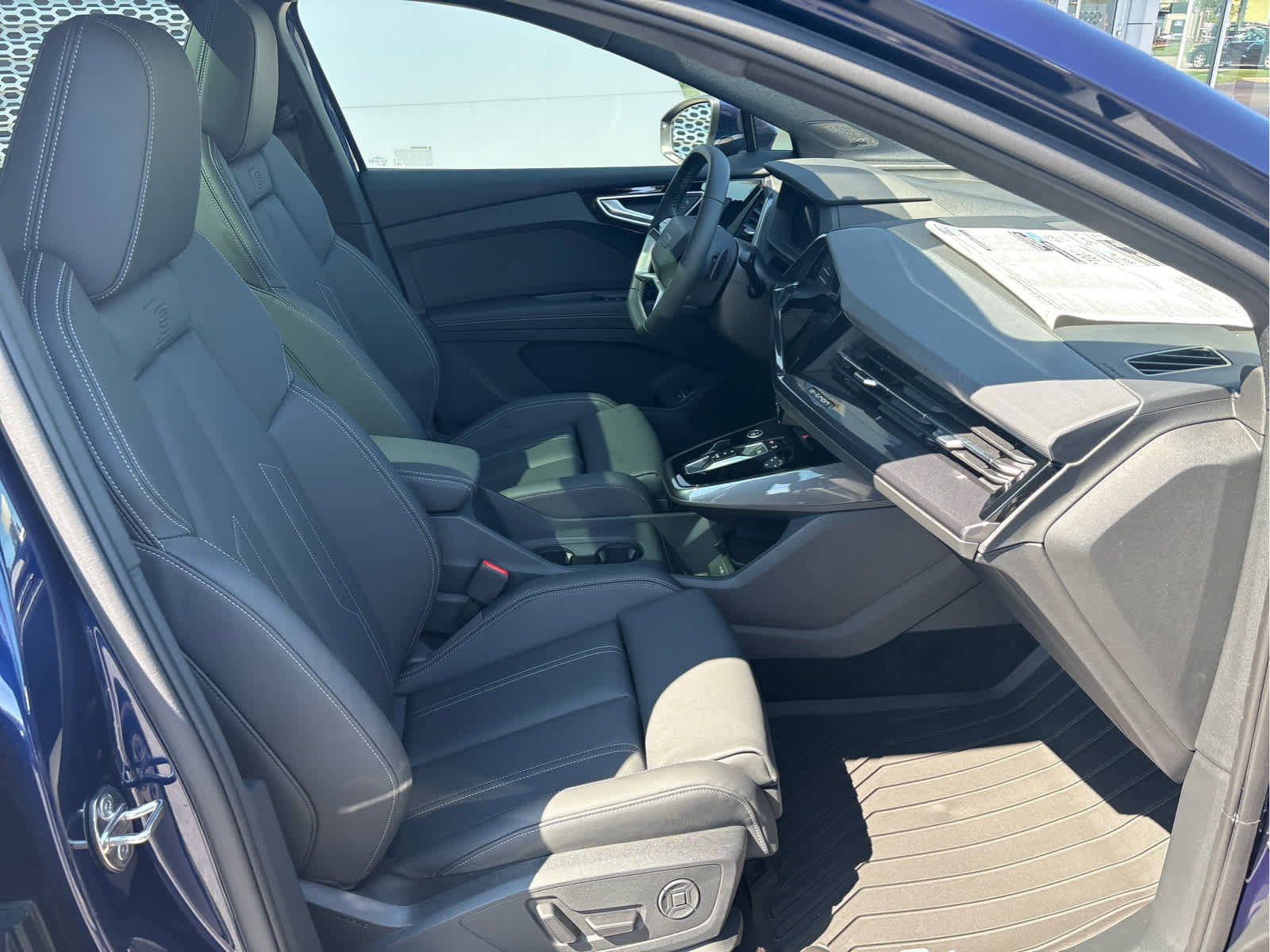 New 2025 Audi Q4 e-tron Premium Plus image 18