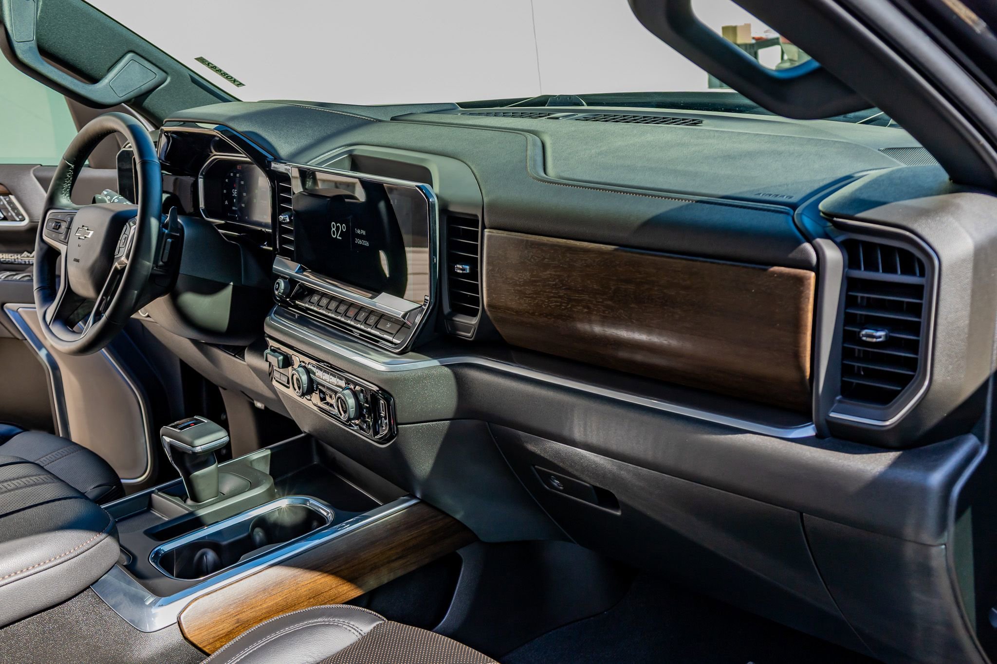 Used 2026 Chevrolet Silverado 1500 High Country w/ Midnight Edition image 18