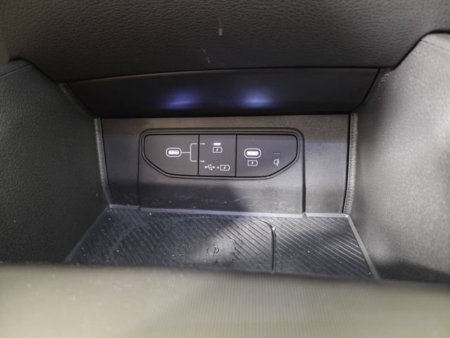 Certified 2026 Kia Sportage SX FWD image 24