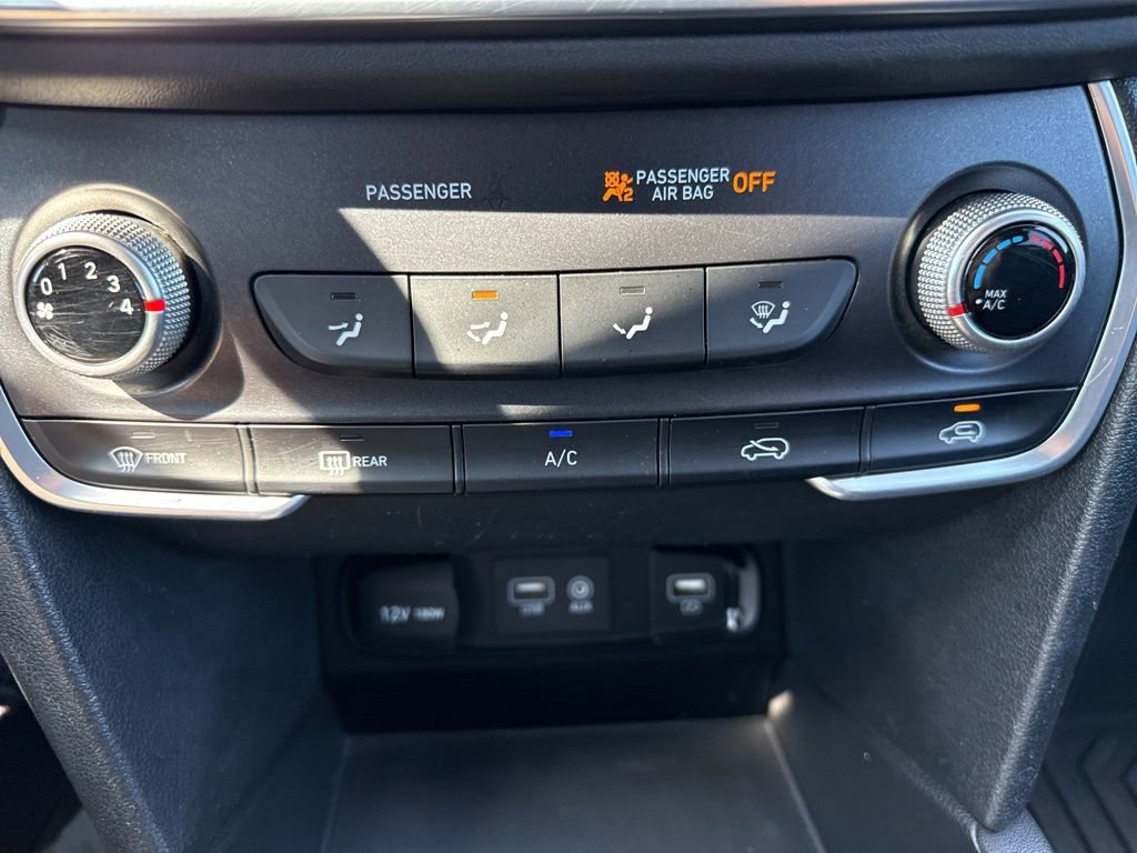 Used 2020 Hyundai Santa Fe SE image 22