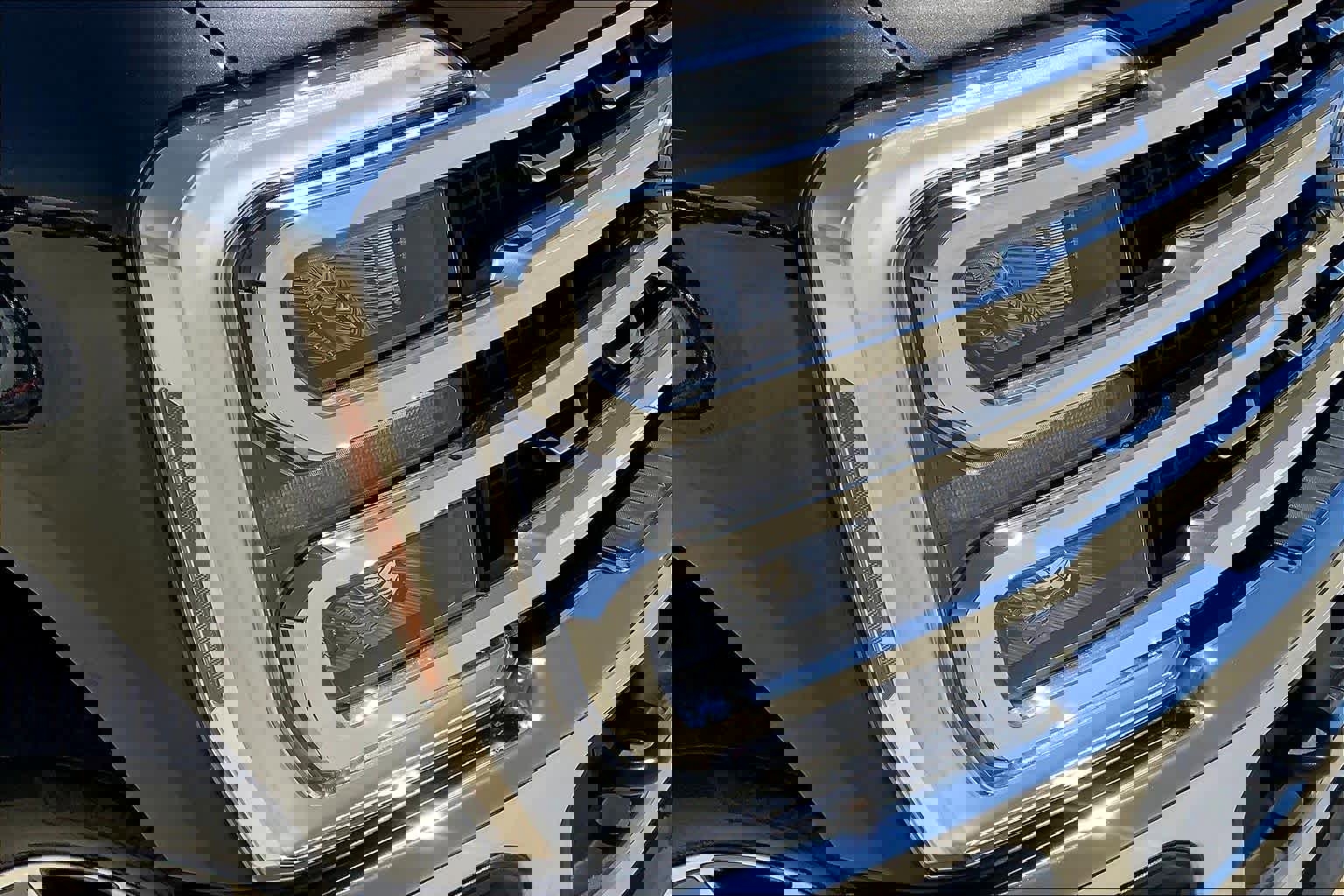 Used 2024 Ford F250 Lariat w/ FX4 Off-Road Package image 27