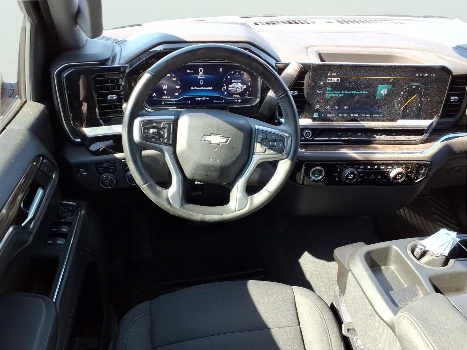 Certified 2024 Chevrolet Silverado 1500 LT AWD/4WD image 7