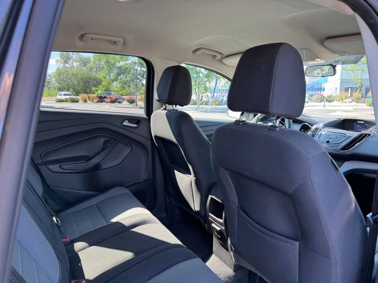 Used 2015 Ford Escape SE AWD/4WD image 15