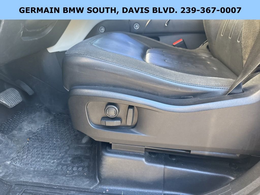 Used 2020 Land Rover Defender 110 SE image 33