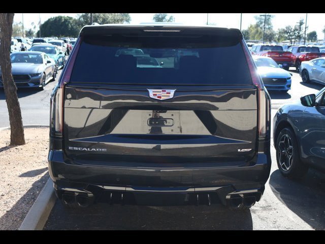 Used 2024 Cadillac Escalade ESV V w/ Heavy-Duty Trailer Package image 6