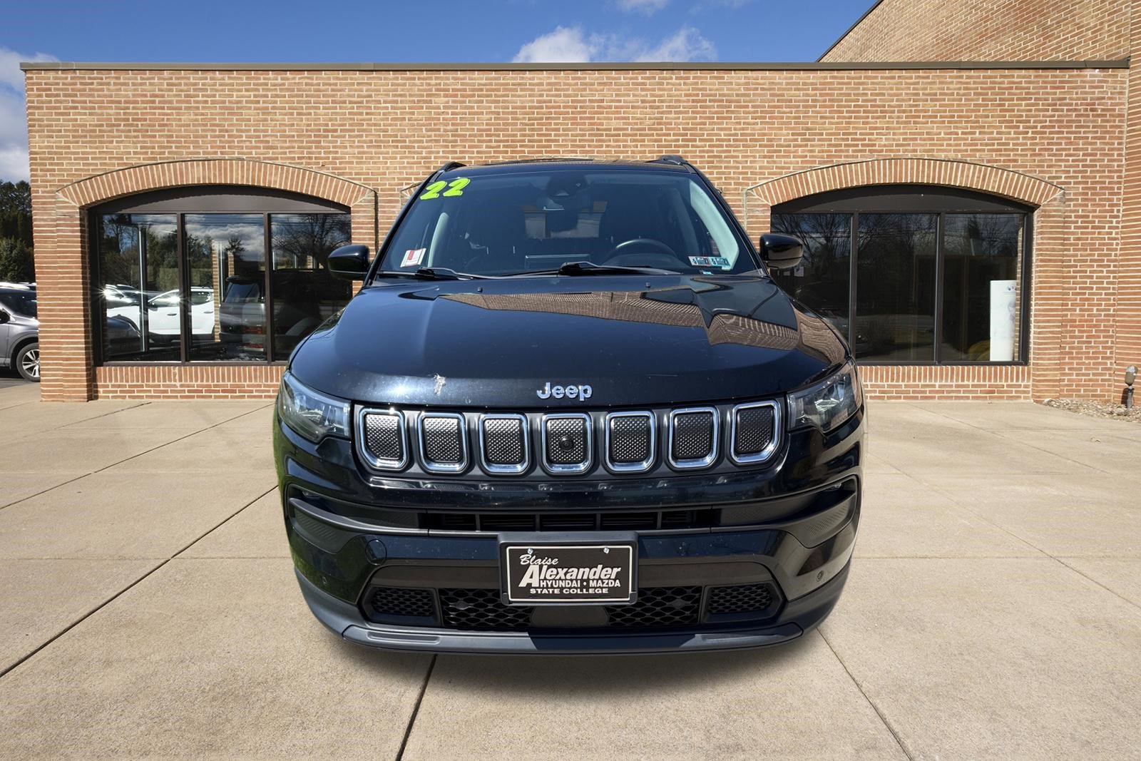 Used 2022 Jeep Compass Latitude w/ Convenience Group AWD/4WD image 17