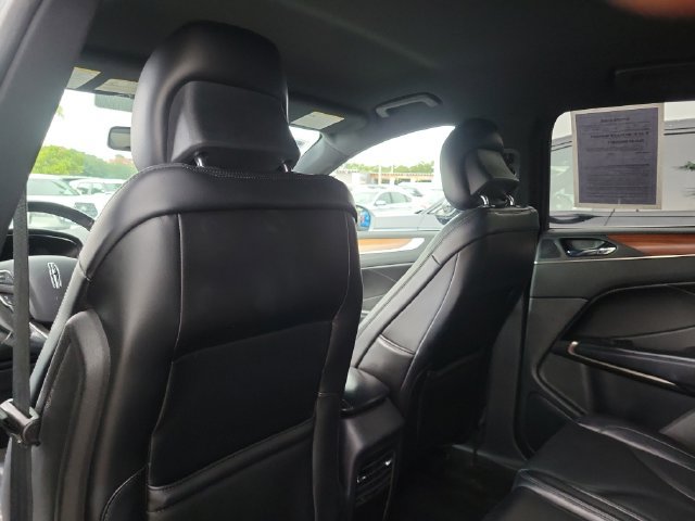 Used 2017 Lincoln MKC Select w/ Select Plus Package FWD image 10