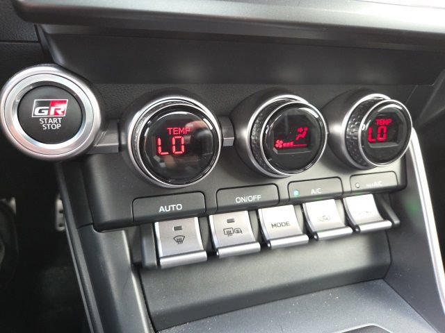 Used 2024 Toyota GR86 Premium RWD image 17