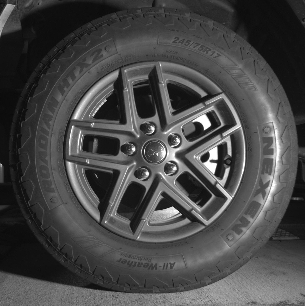 Used 2025 Jeep Wrangler Sport S image 12