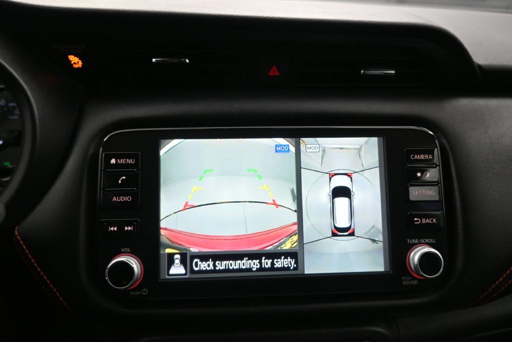 Used 2023 Nissan Kicks SR w/ SR Premium Package FWD image 8