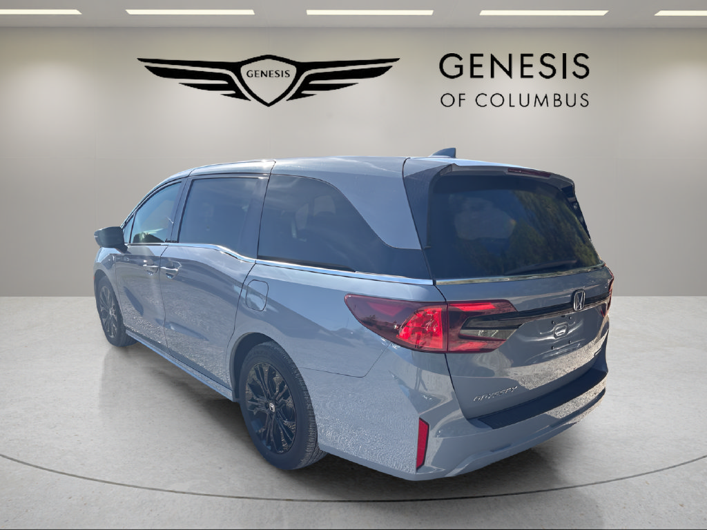 Used 2025 Honda Odyssey Sport-L image 3