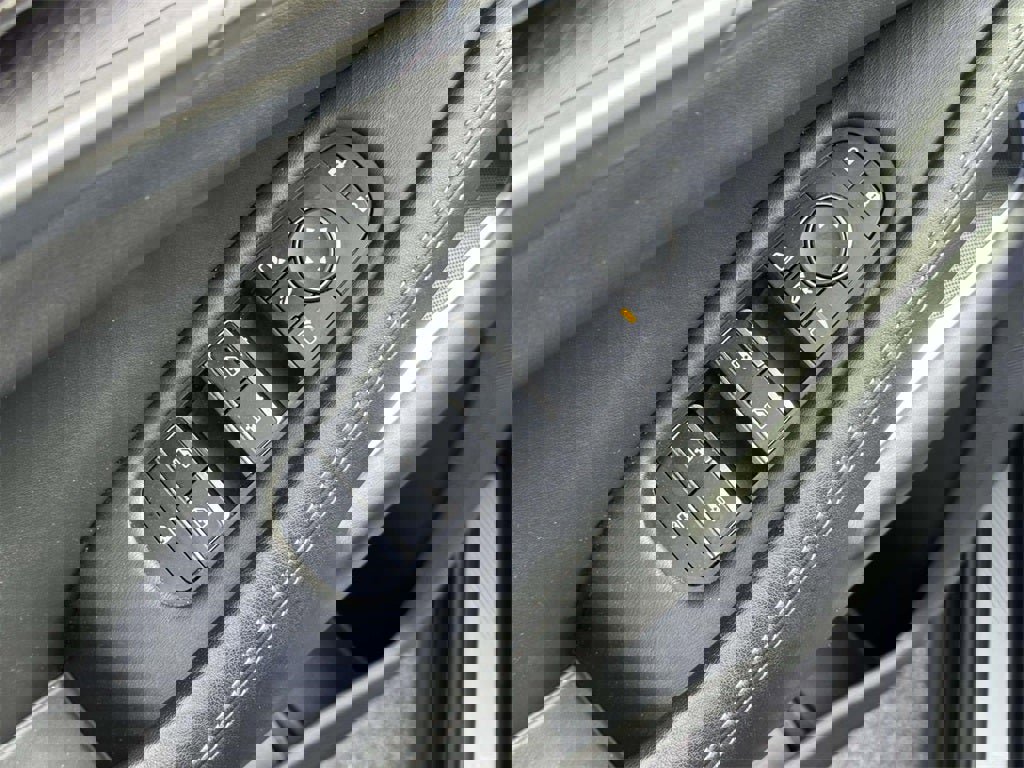 Used 2022 INFINITI QX60 Sensory w/ Vision Package image 15