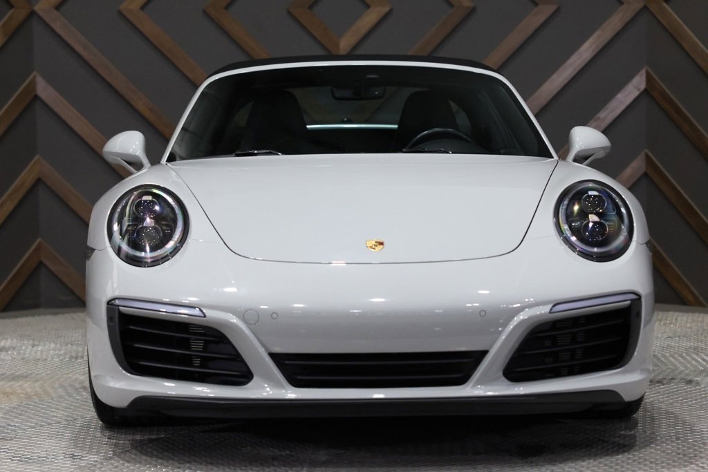 Used 2018 Porsche 911 Targa 4S image 4
