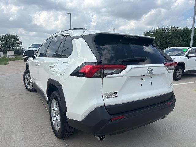 Used 2019 Toyota RAV4 XLE image 5