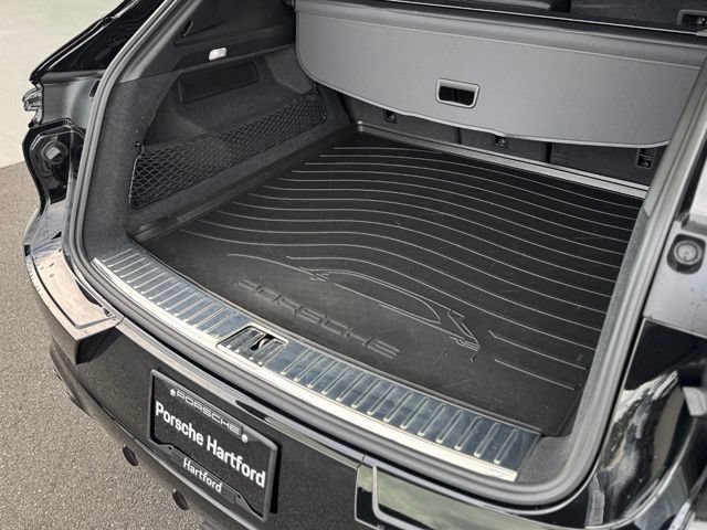 Used 2026 Porsche Cayenne GTS AWD/4WD image 36