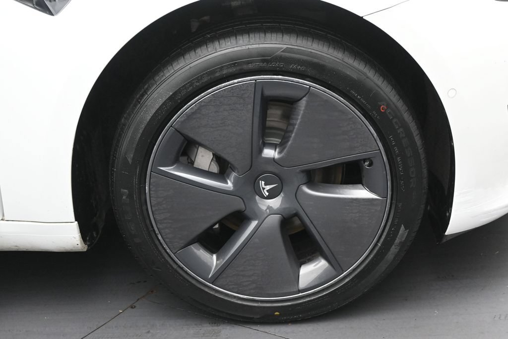 Used 2020 Tesla Model 3 Standard Range Plus RWD image 7