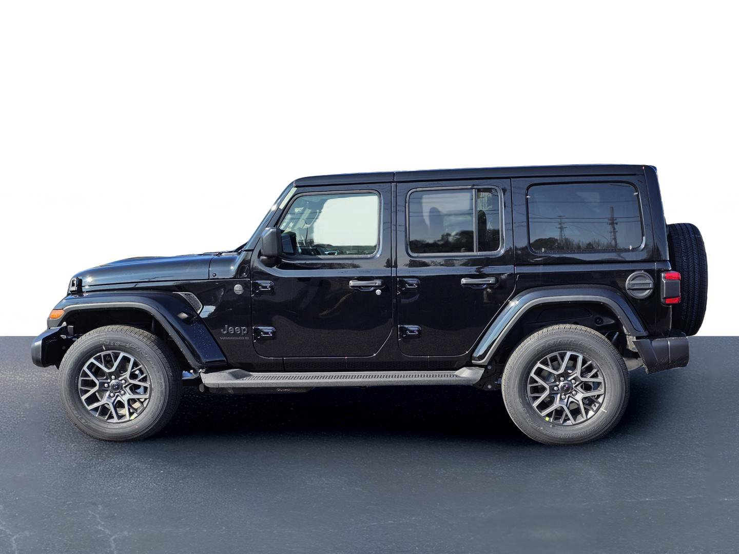New 2026 Jeep Wrangler Unlimited Sahara AWD/4WD image 14