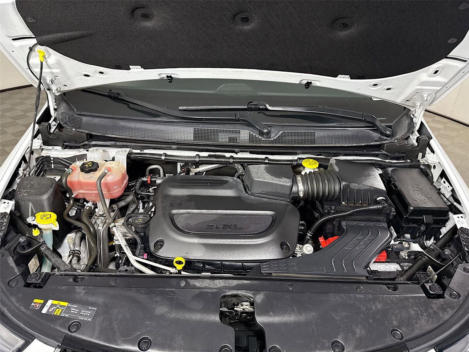 Used 2023 Chrysler Pacifica Touring-L image 23